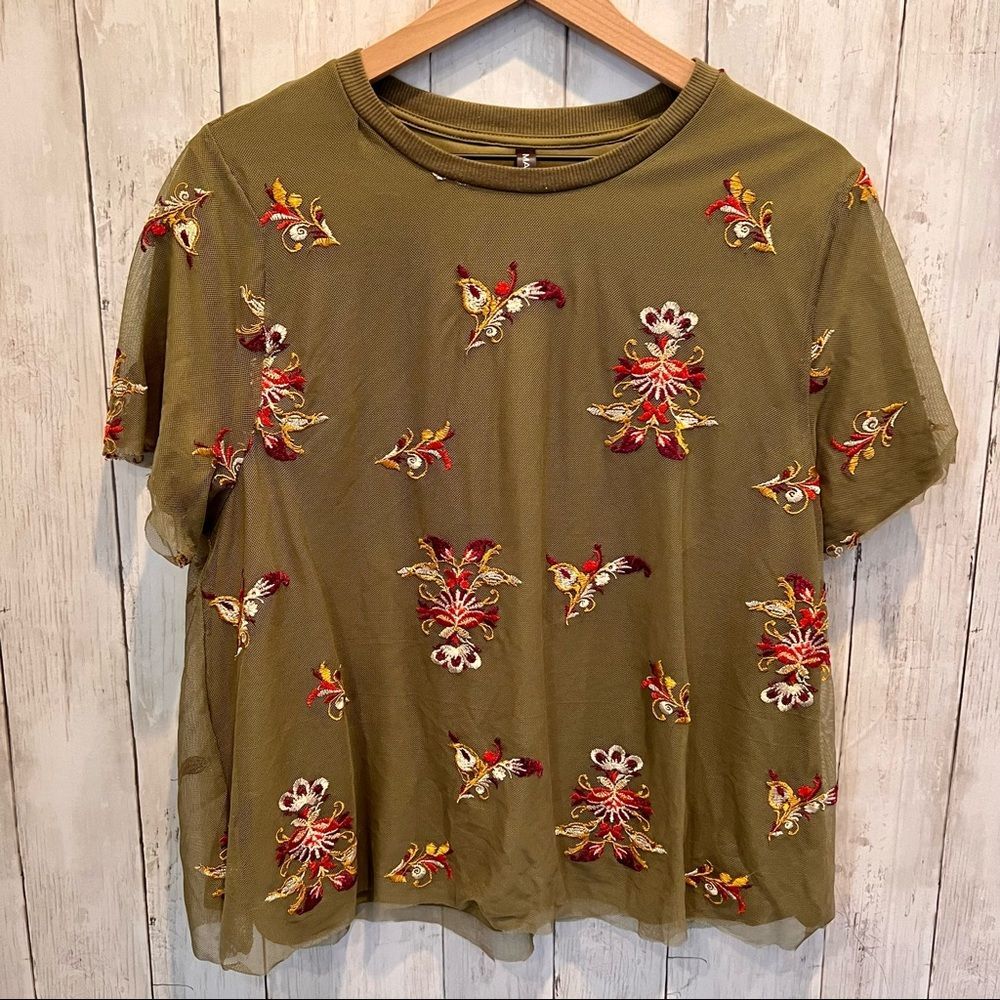 Massini Embroidered Tee I5